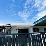 Bercham 81 Homestay